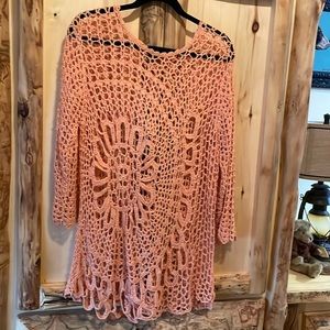 Beautiful Lace top/cover up XL